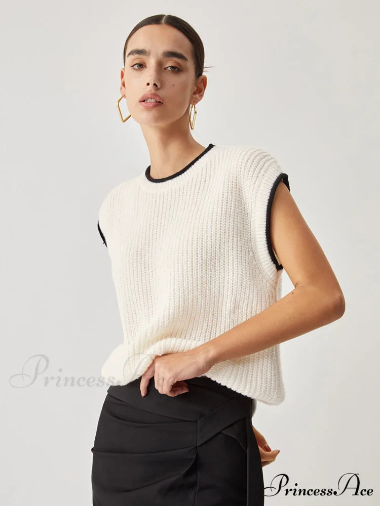Contrast Trim Graceful Chunky Knit Vest Off-White / XS