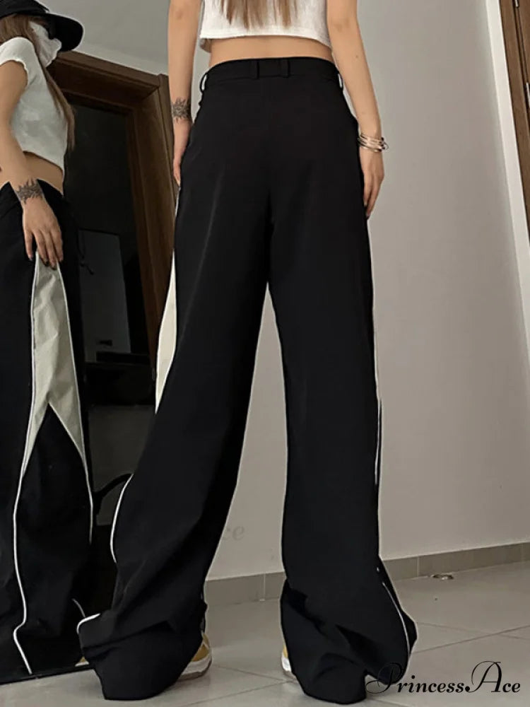 Contrasting Short Graceful Sleeve Crop Top