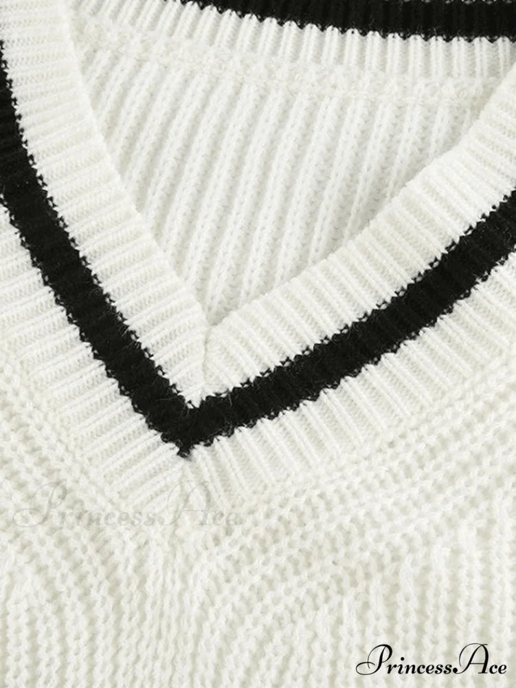 Contrasting Straight Graceful Leg Sweatpants