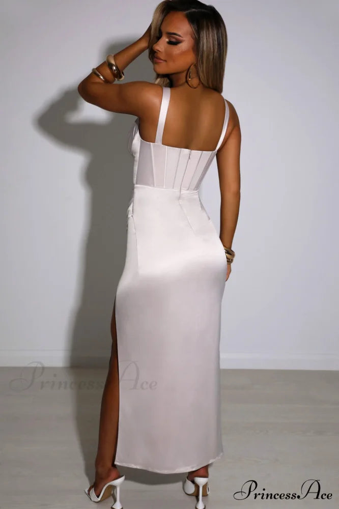 Cordelia Elegant Maxi Dress