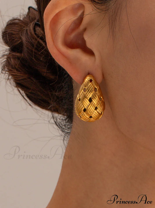 Crisscross Charming Honeycomb Earrings Gold / One Size