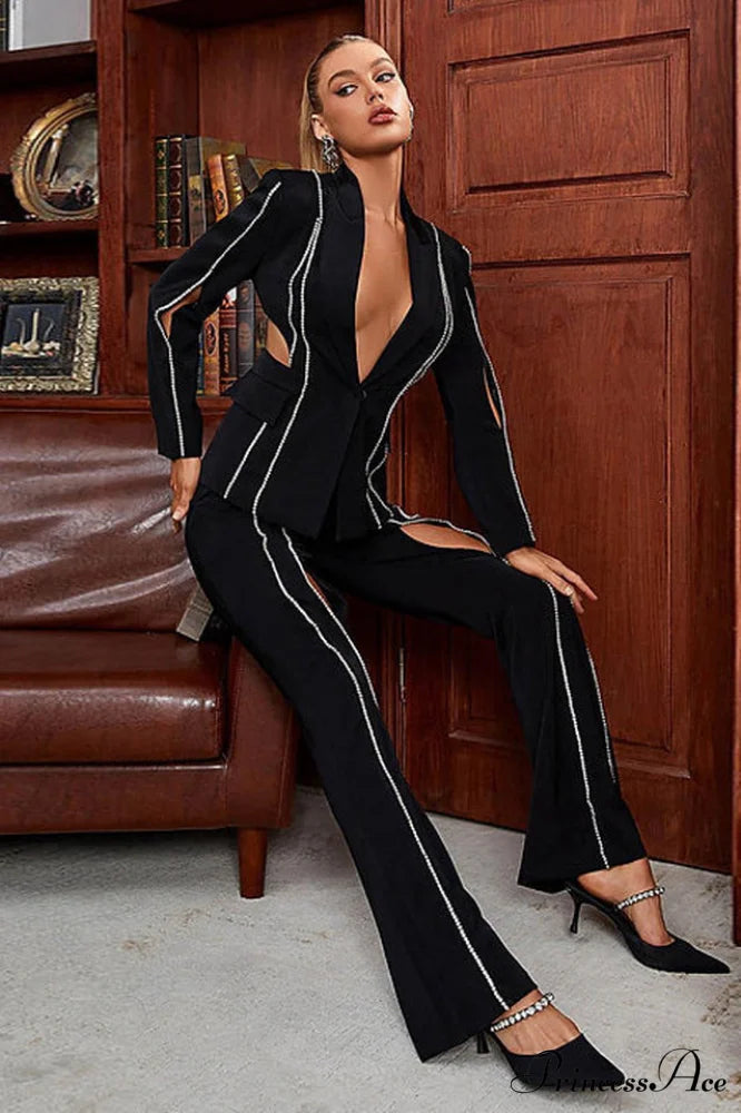 Cut-Out Diamonds Stylish Decorated Set