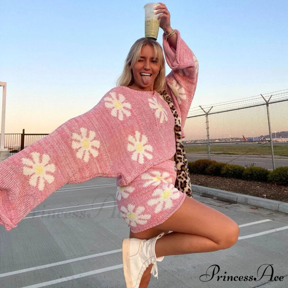 Cute Floral Print Pullover Knit Classic Shorts Matching Set - Khaki S / Pink