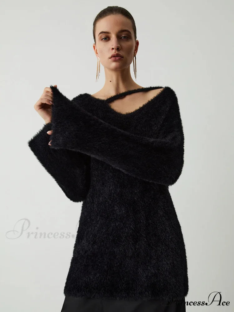 Cutout Fuzzy Graceful Knit Top Black / S
