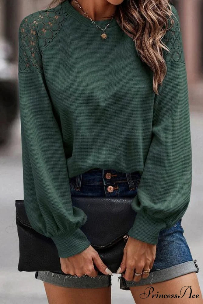 Cutout Round Top Arm with Lantern Neck