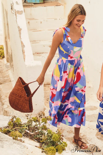 Dahlia Elegant Midi Dress