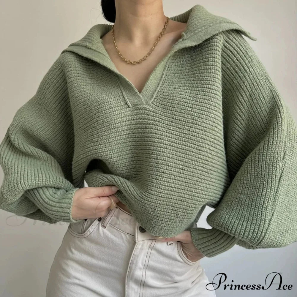 Deep-neck Cozy Ivory Jumper Green / S swraters-241228