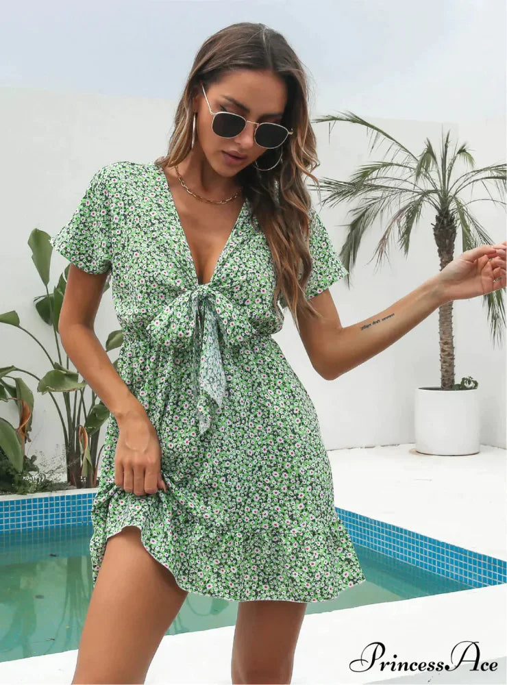 Deep V-Neck Flounces Chiffon Flowered Top L / green