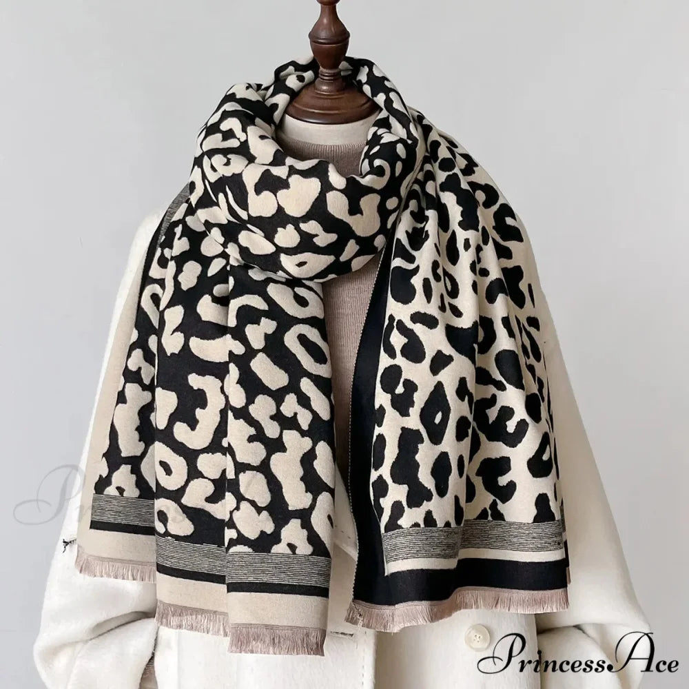 Dense Covering Patterned Cashmere Scarf black1 scarf-241228