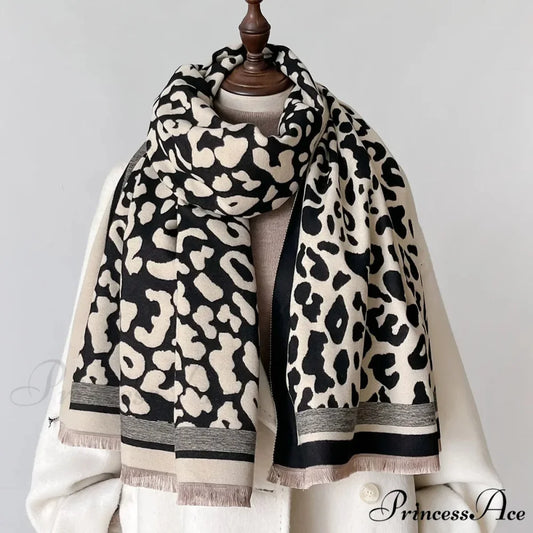Dense Covering Patterned Cashmere Scarf black1 scarf-241228