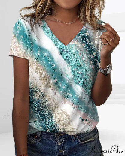 Design Gradient Neck V T-shirt Green / S