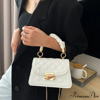 Diamond-shaped Chain Faux Leather Messenger Purse handbag-250126