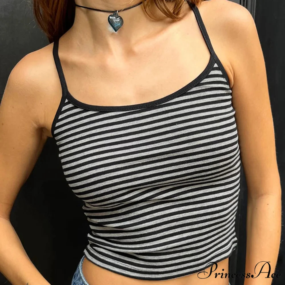 Differentiate Border Scoop Crop Top grey / S croptop-250223