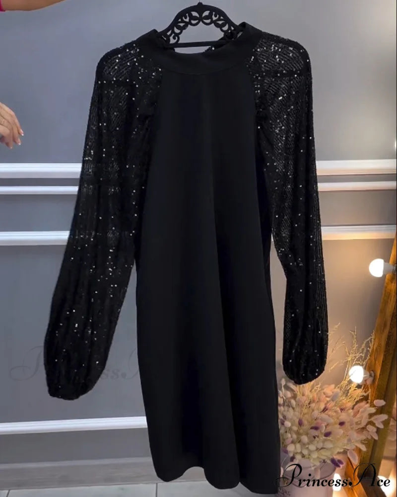 Dress with Patchwork Sleeves in Solid Color