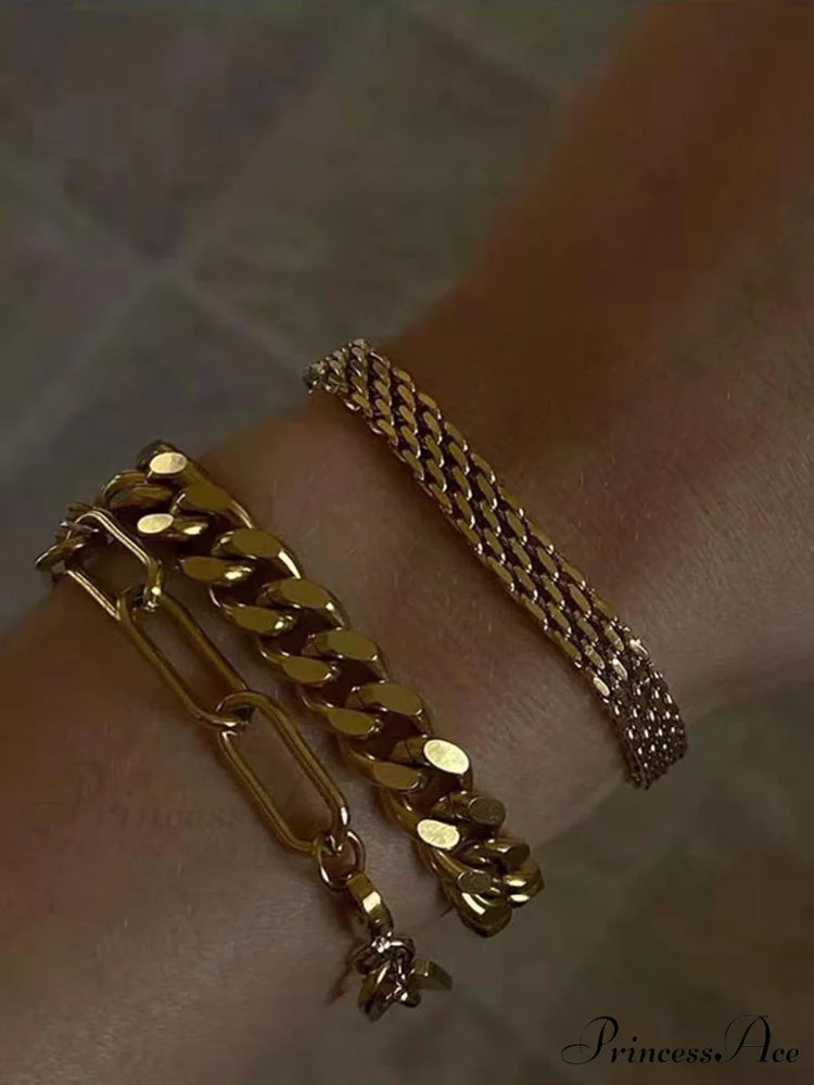 Effortless Charming Bracelet Gold / One Size