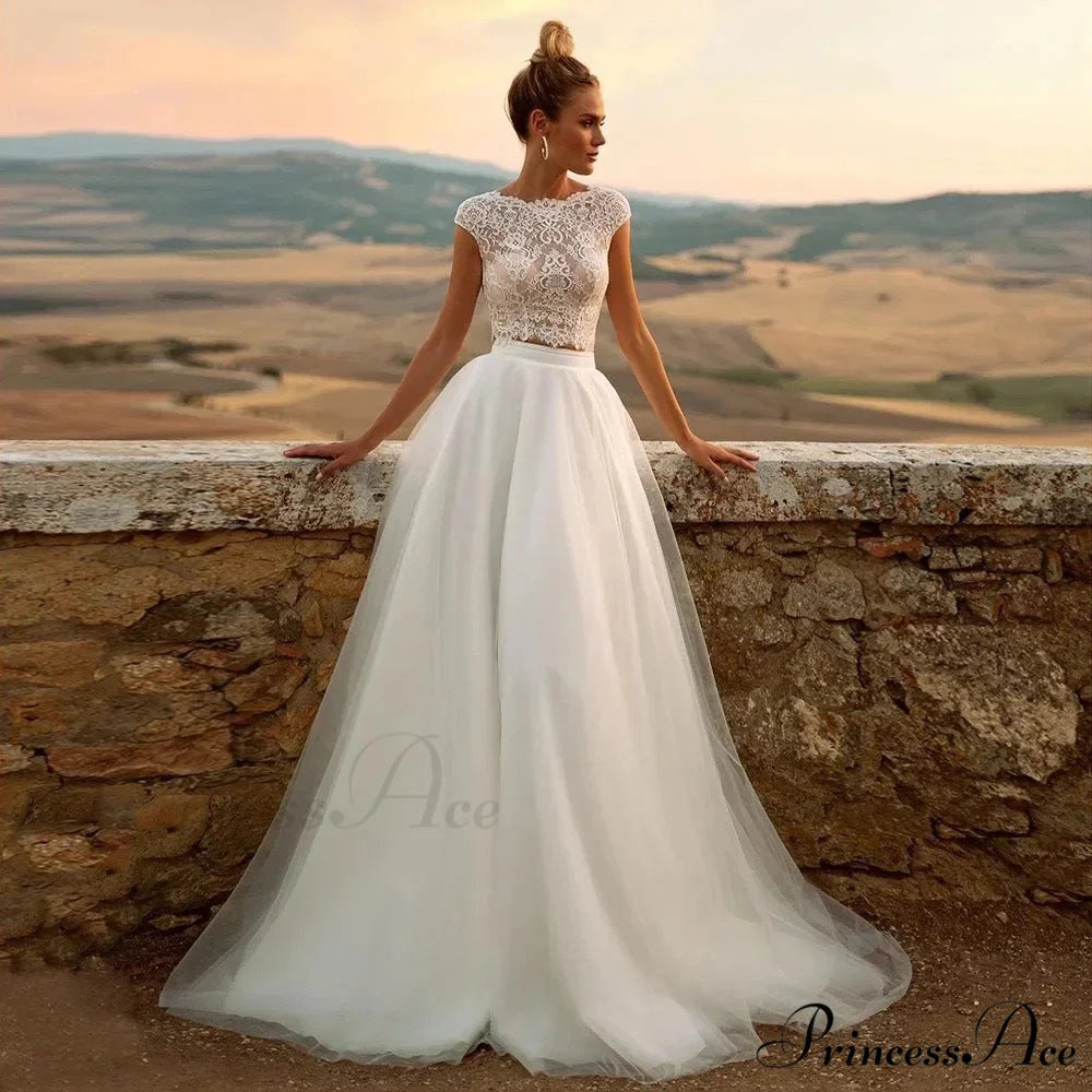Elegant Extended Train Royal Wedding Gown lvory white / 2 weddingdress-250223