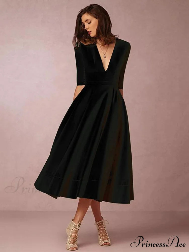 Elegant White V-neck Evening Dress with Half Sleeves S / Red