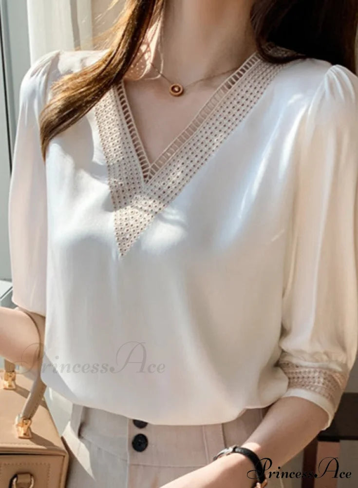 EMBROIDERED BLOUSE - KAILA