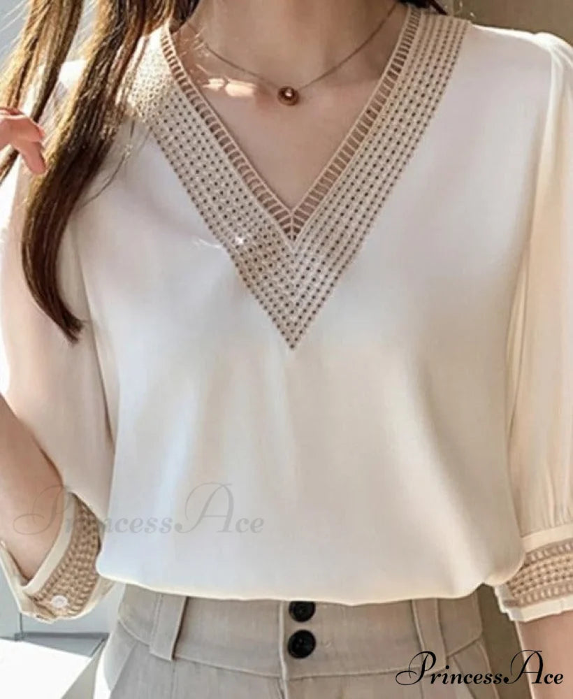 EMBROIDERED BLOUSE - KAILA