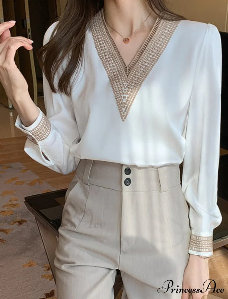 EMBROIDERED BLOUSE - KAILA