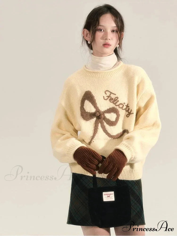 Embroidery Elegant Bow Sweater Beige / S