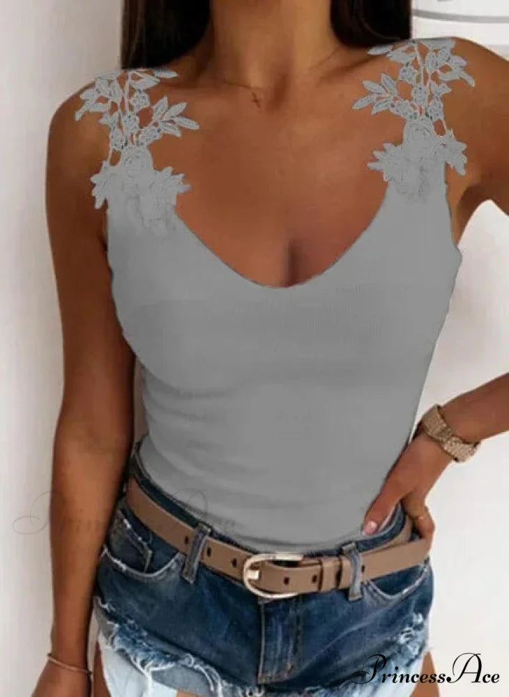 Empty Lace Petal V-Neck Large Casual Trim Fit Tank Top croptop-250126