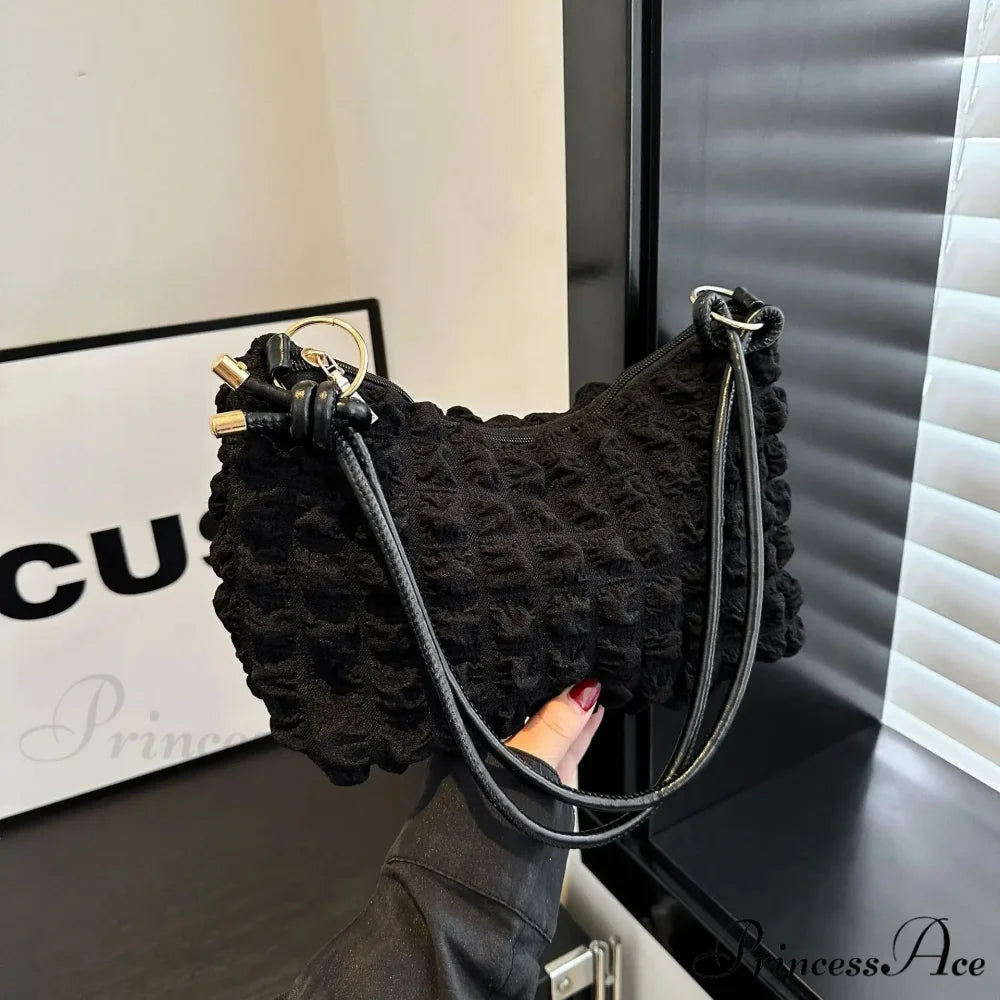 Fabric Folded Shoulder Padded Tote Bag Black shoulder-250126