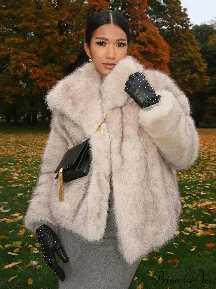 Faux Fur Stylish Fringe Coat white 02 / S