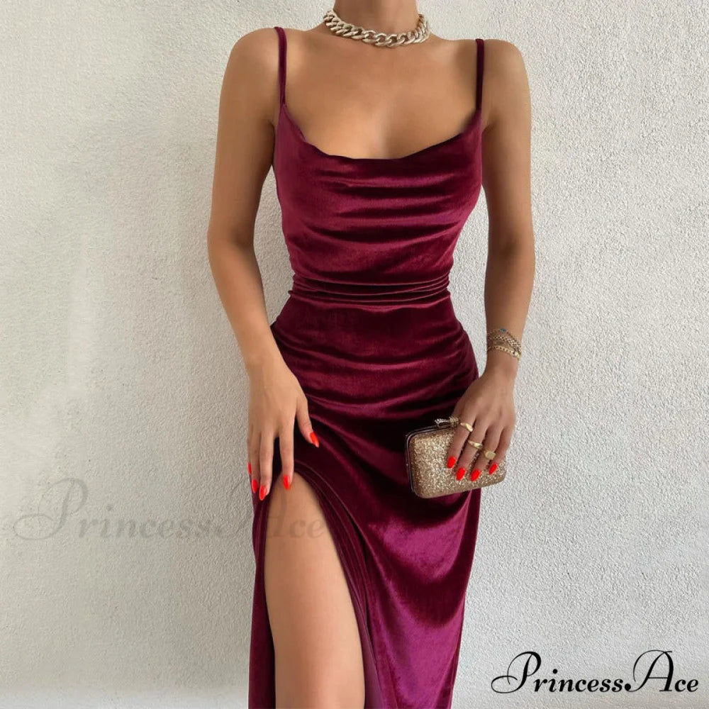 Festive Cheer Velvet Charming Slit Midi Dress Claret / S