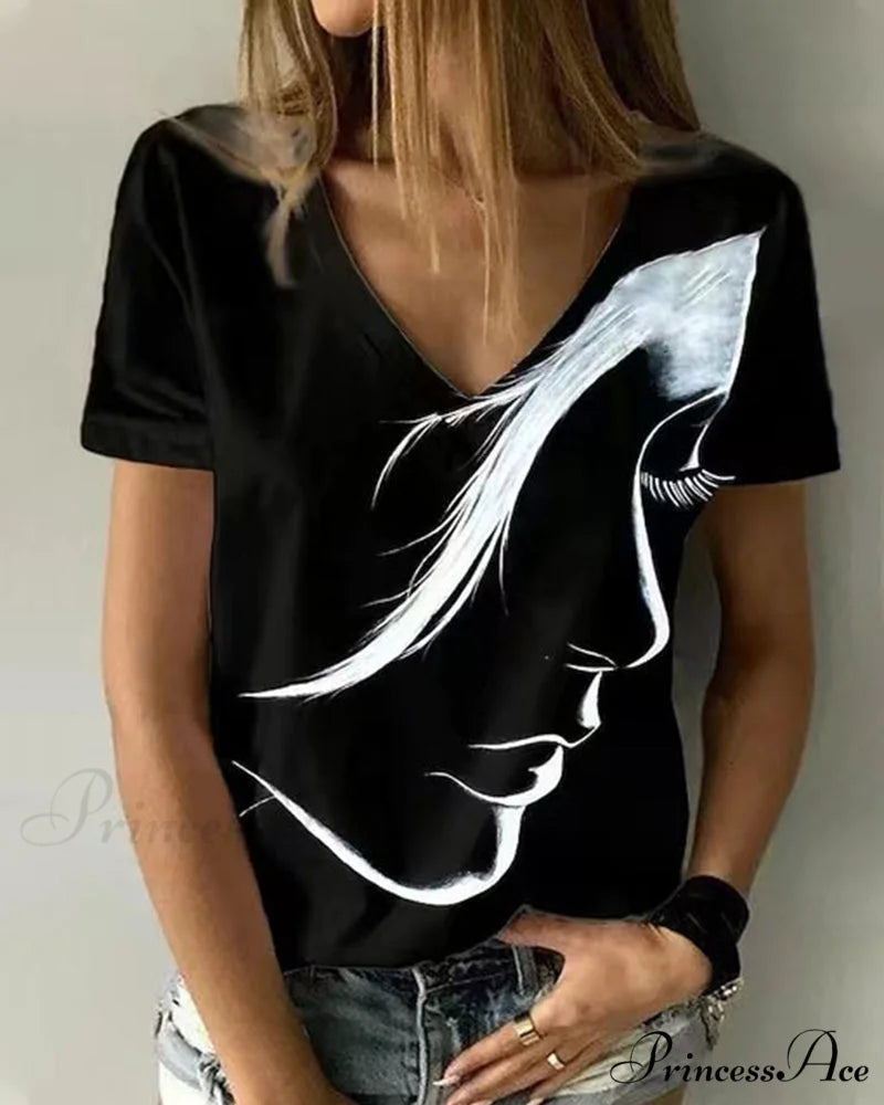 Figure with V-neck T-shirt Print White / S