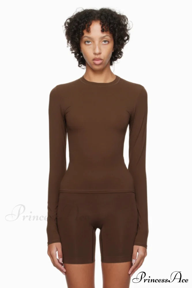 Fits Everybody Stylish Long Sleeve T-Shirt S / Brown