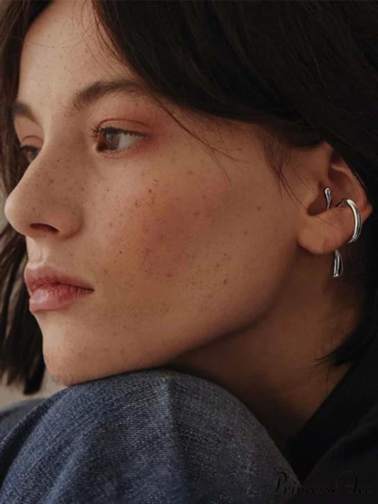 Floral Charming Ear Cuff Silver / One Size