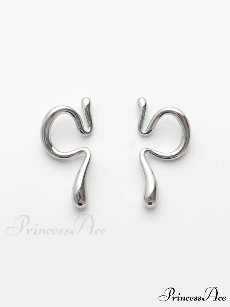 Floral Charming Ear Cuff Silver / One Size