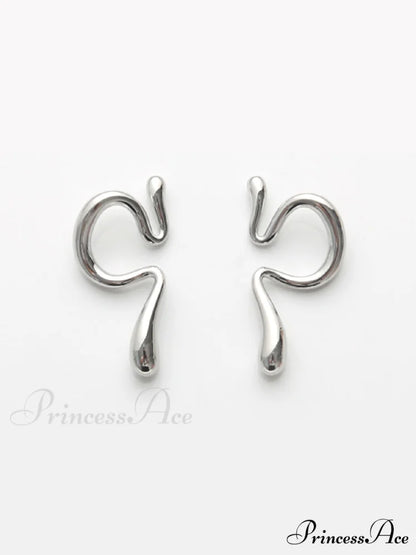 Floral Charming Ear Cuff Silver / One Size