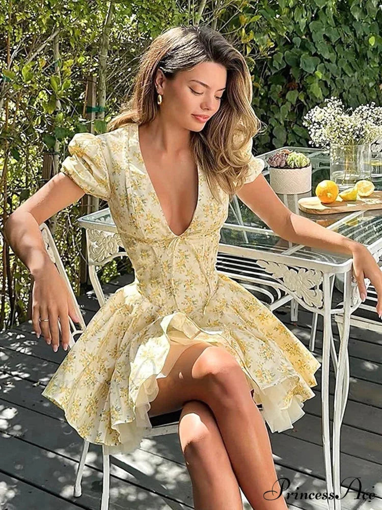 Floral Pattern Plunging Neckline Short Dress minidress-250223