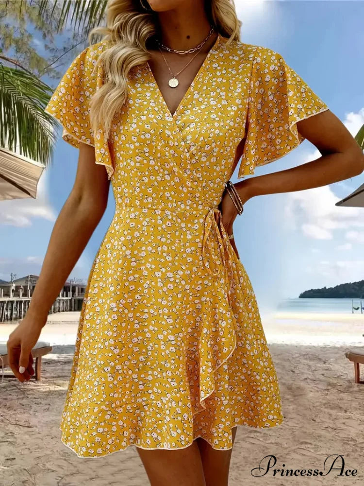 Floral Print Ruffle Hem Wrap Dress with Short Sleeves and V-neck S / Black