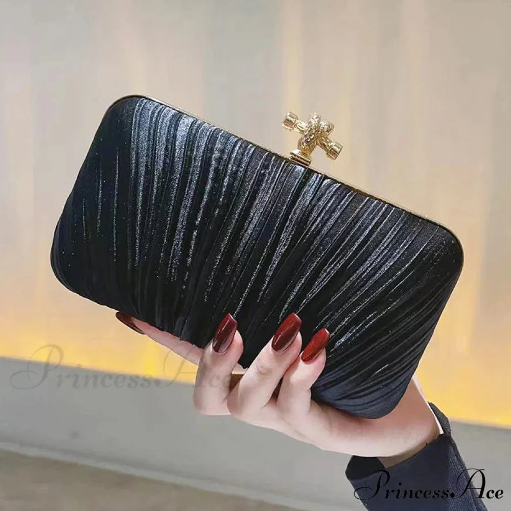 Folded Nighttime Clutch Feast Chain Bag Black clutchbag-250126