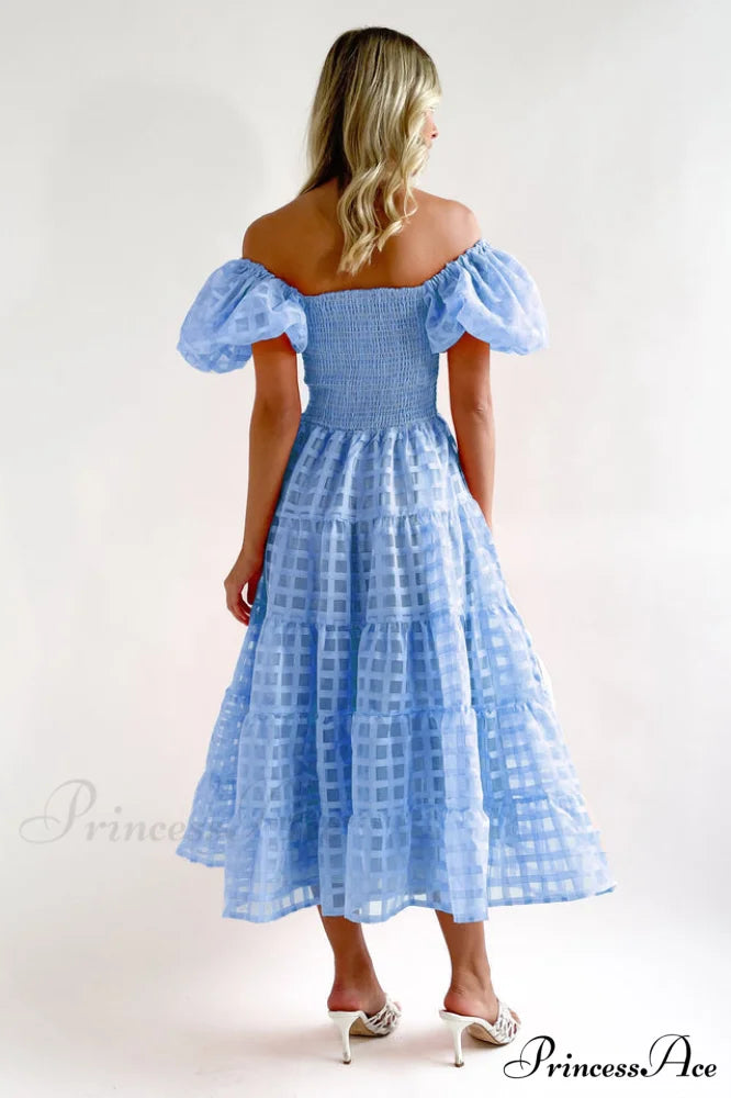 Gin Elegant Midi Dress