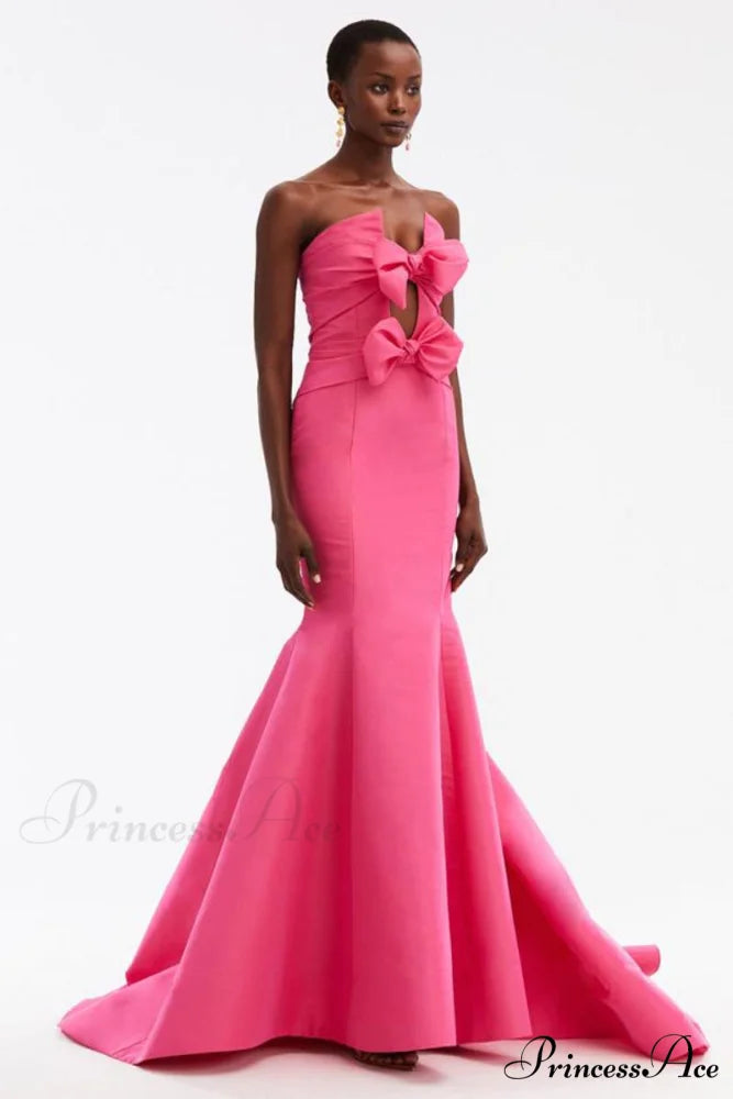 Glam Aura Graceful Strapless Maxi Dress