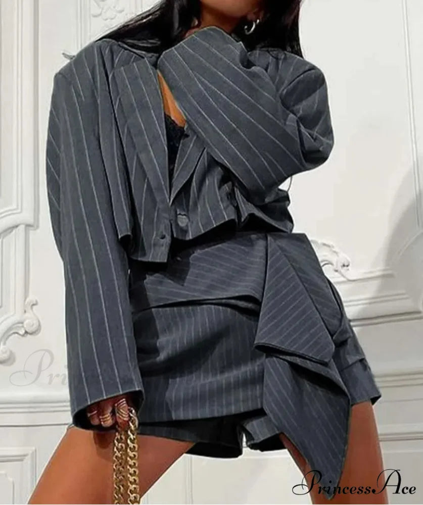 Gray Patterned Dual Buttoned Shorts Workplace Two Piece Set officetwopieceset-250223
