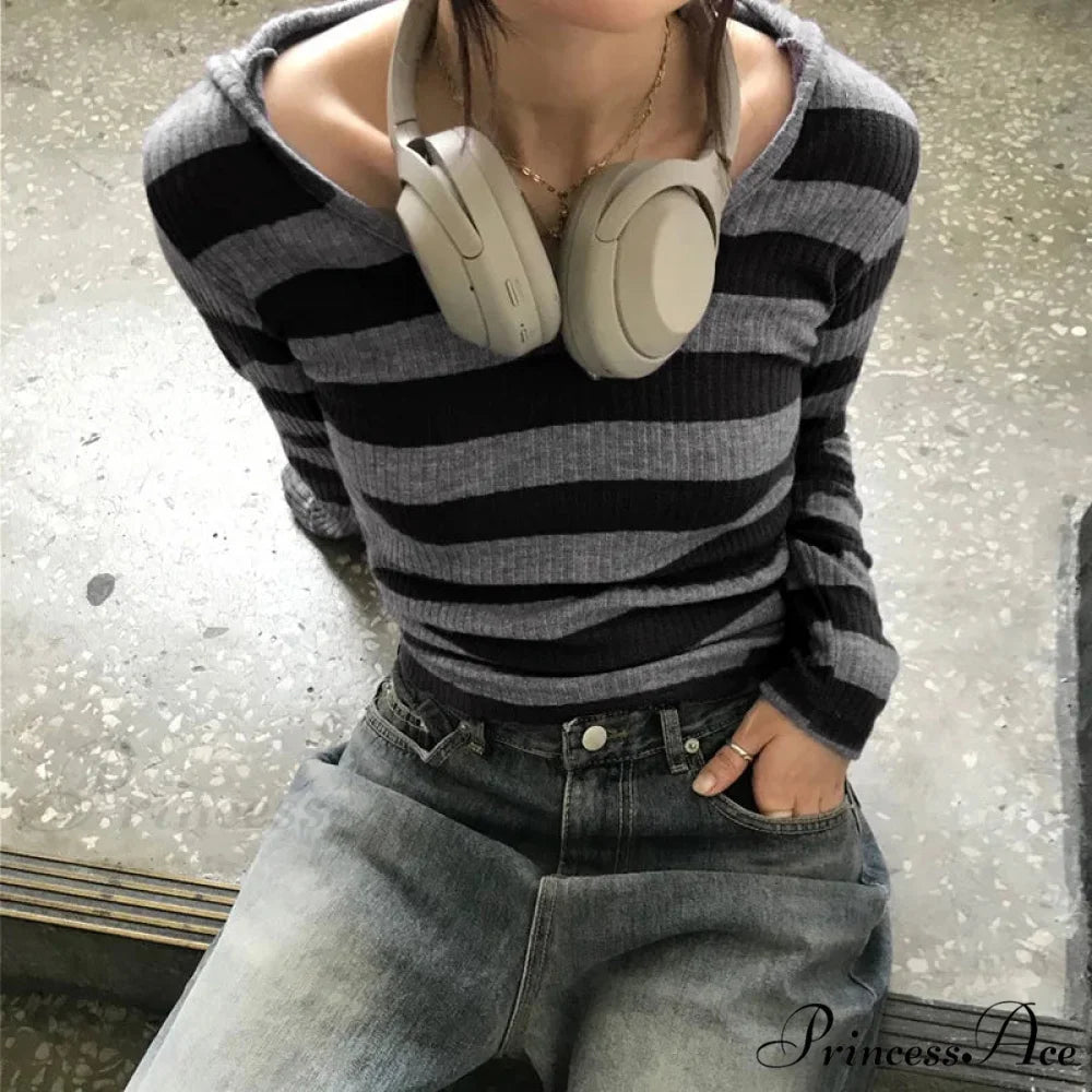 Harajuku Stripe Hooded Slim Contrast Shade Long Sleeve Knit Top knittop-250126