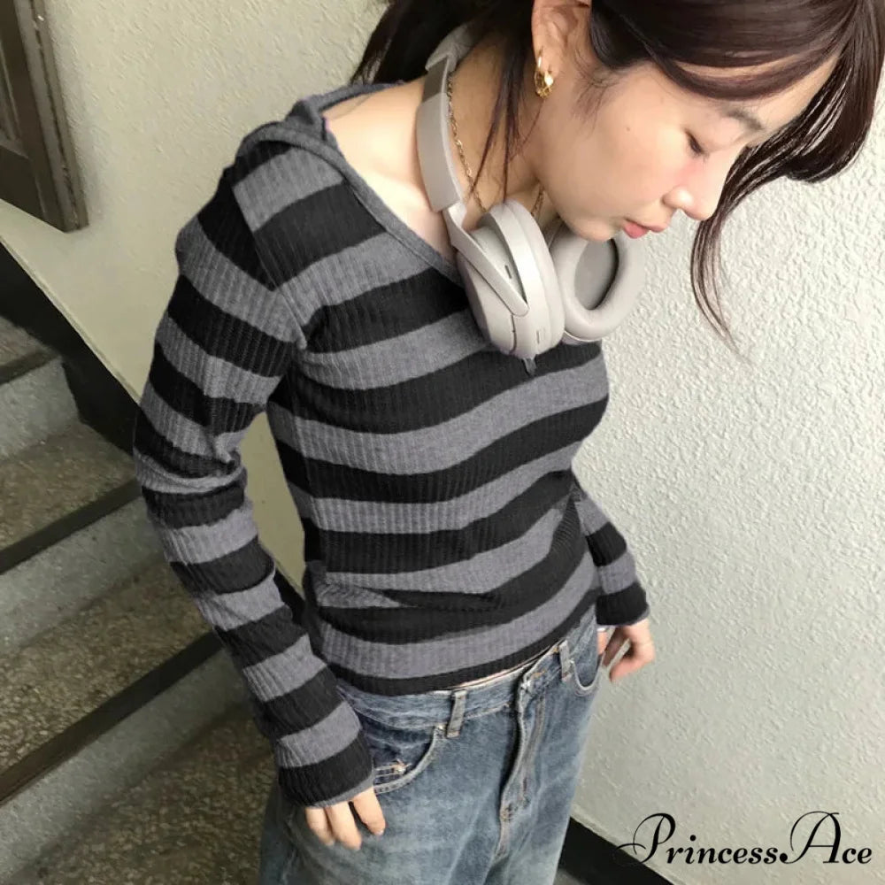 Harajuku Stripe Hooded Slim Contrast Shade Long Sleeve Knit Top knittop-250126