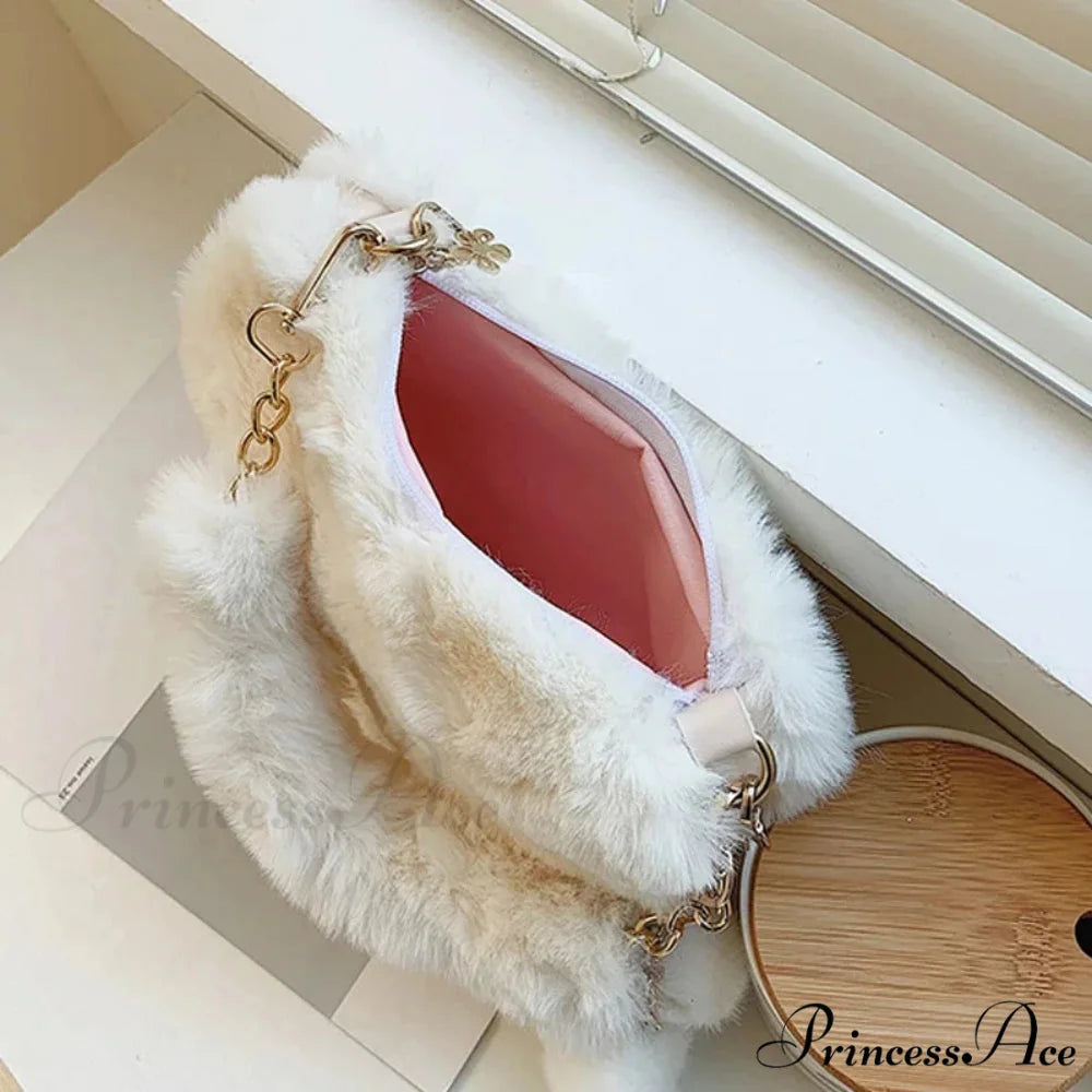 Heart-shaped Artificial Fur Plush Petite Crossbody Purse handbag-250126
