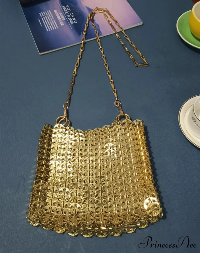 High-end Designer Handcrafted Metal Chain Purse Large Gold shoulder-250126