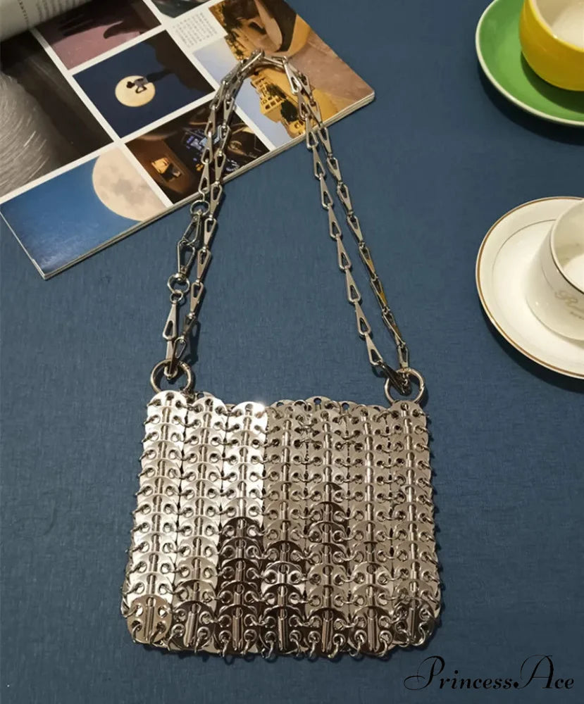 High-end Designer Handcrafted Metal Chain Purse Medium Silver3 shoulder-250126