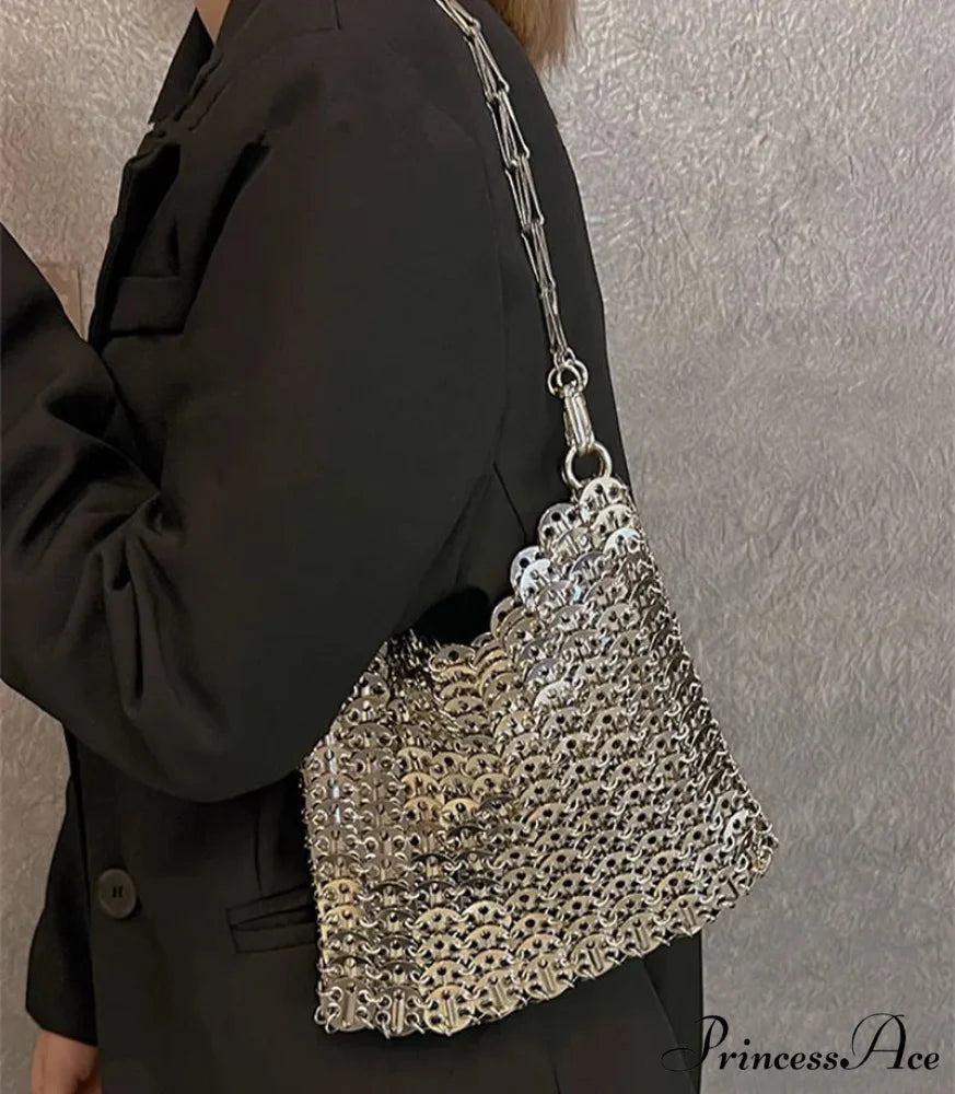 High-end Designer Handcrafted Metal Chain Purse shoulder-250126