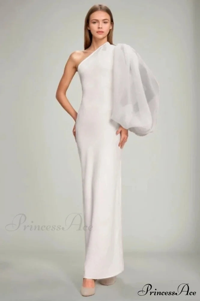 Hudson One Stylish Shoulder Gown