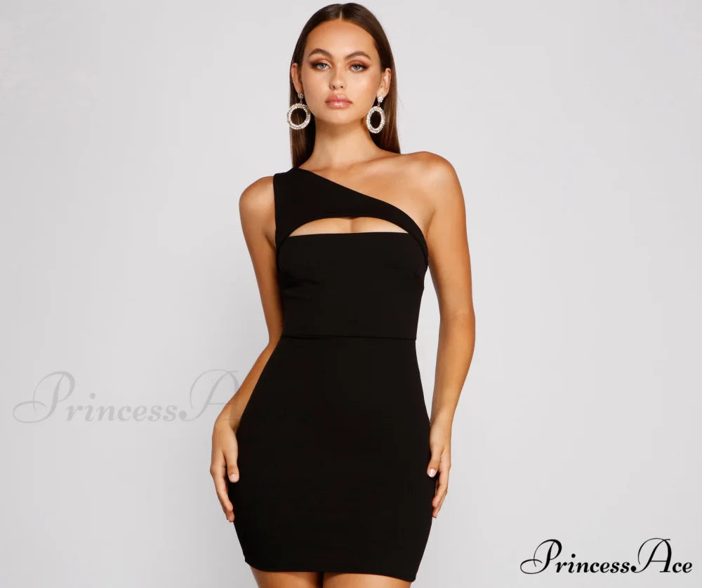 Iconic Glam One Charming Shoulder Mini Dress BLACK / XS