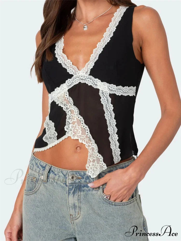 Irregular Lace Trim Low-cut Slim Crop Top BLACK / S croptop-250126
