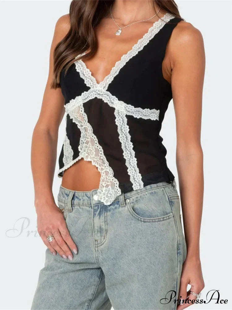 Irregular Lace Trim Low-cut Slim Crop Top croptop-250126